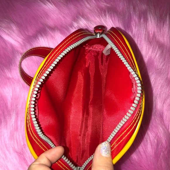 Cute Mini Von Dutch Purse - Picture 3 of 9